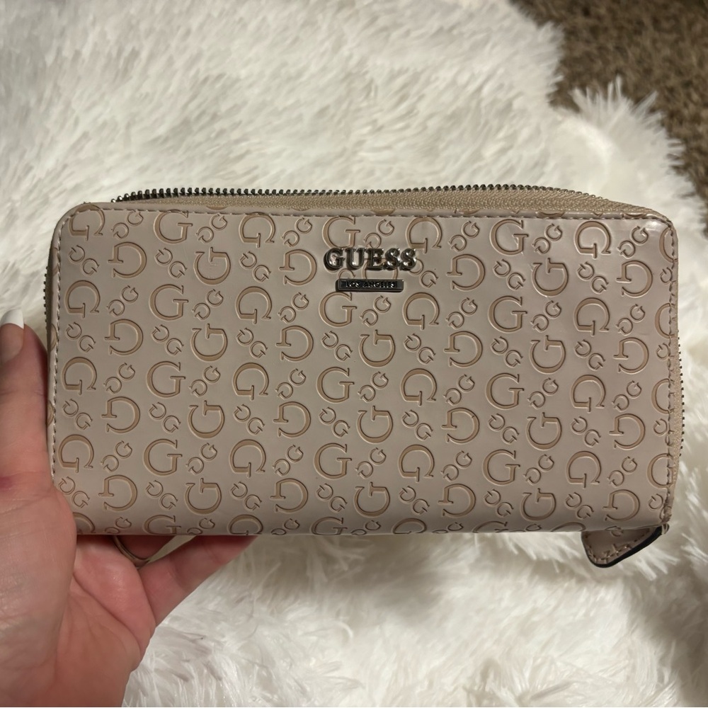 Guess wallet